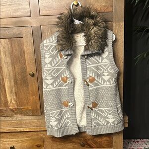 Pink Rose Gray Knit Vest with Faux Fur Collar